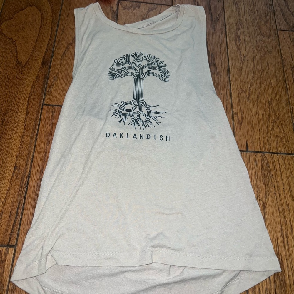 Oaklandish sleeveless top! Worn once!